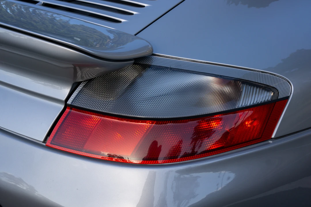 2002 Porsche 996 Turbo - Image 28 of 31