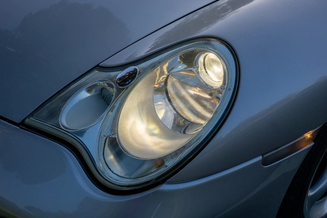 2002 Porsche 996 Turbo - Image 26 of 31