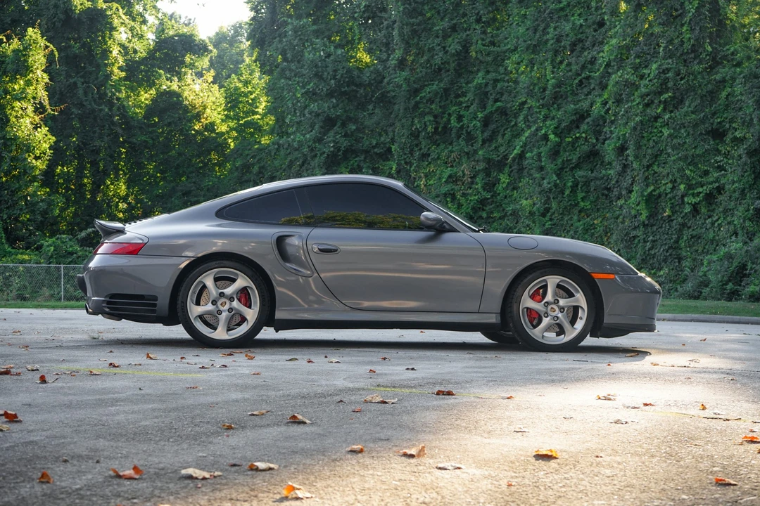 2002 Porsche 996 Turbo - Image 25 of 31