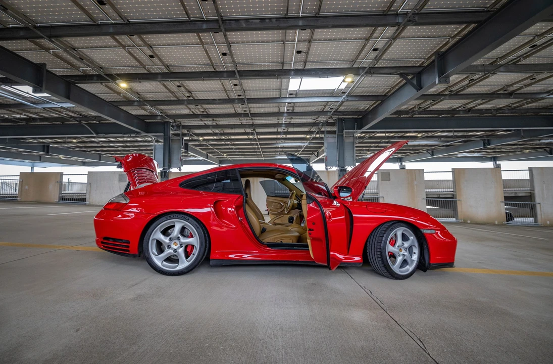 2002 Porsche 996 Turbo - Image 16 of 31