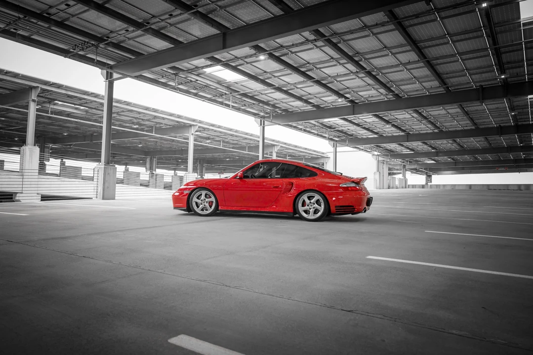 2002 Porsche 996 Turbo - Image 9 of 31