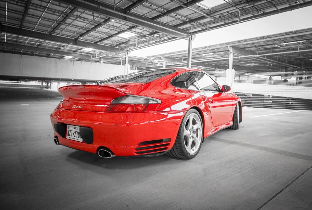 2002 Porsche 996 Turbo - Image 8 of 31