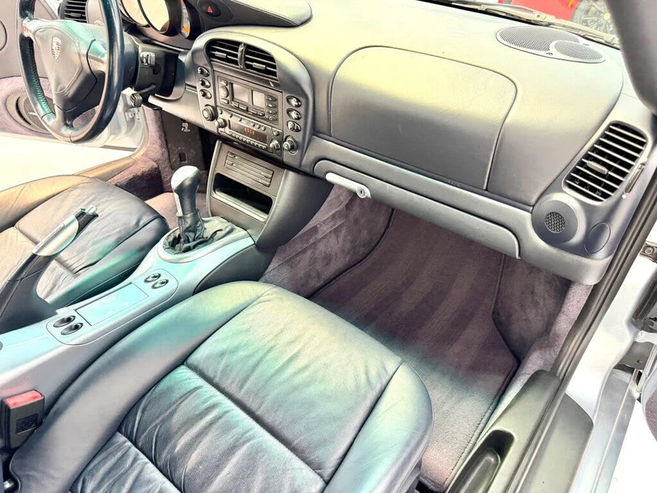 2002 Porsche 996 Turbo - Image 12 of 31