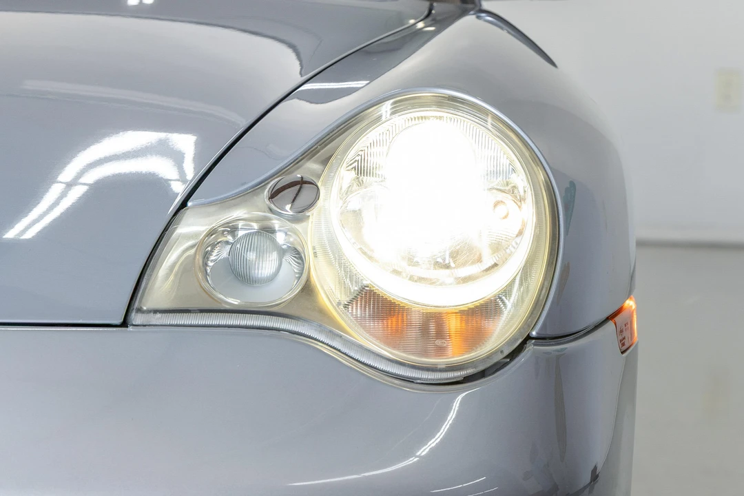 2002 Porsche 996 Turbo - Image 13 of 31