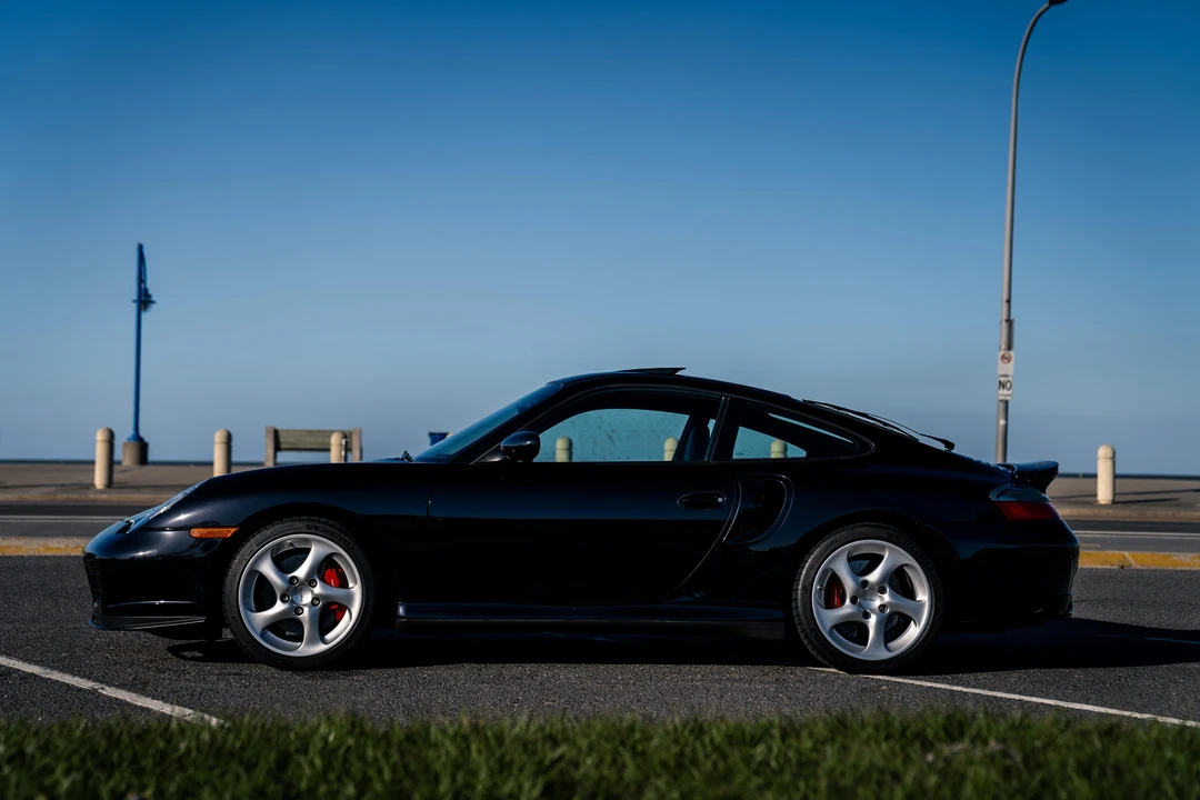2002 Porsche 996 Turbo - Image 14 of 31