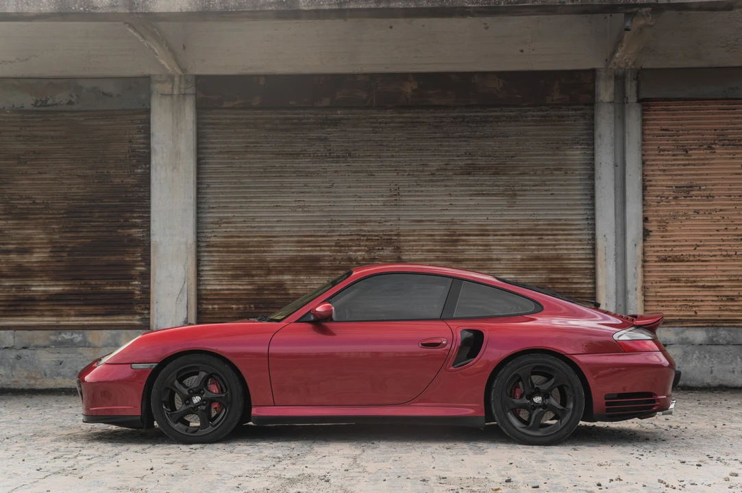 2002 Porsche 996 Turbo - Image 24 of 31