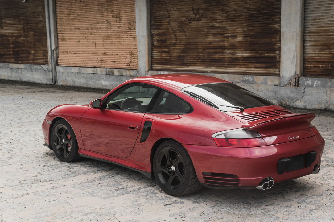 2002 Porsche 996 Turbo - Image 27 of 31