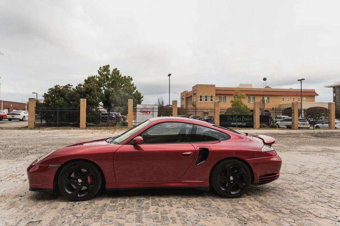 2002 Porsche 996 Turbo - Image 25 of 31