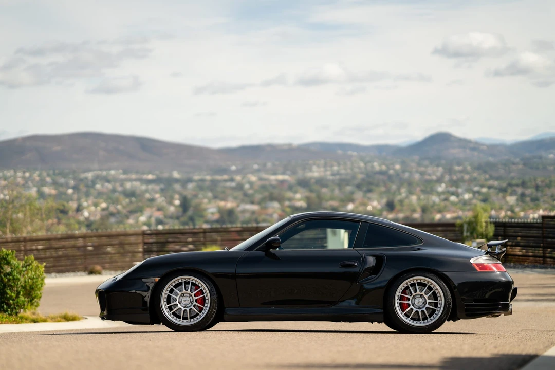 2002 Porsche 996 Turbo - Image 10 of 31