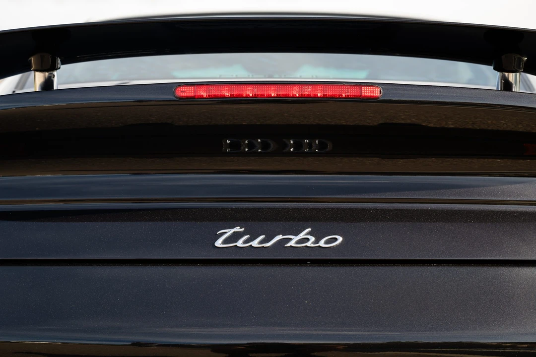 2002 Porsche 996 Turbo - Image 28 of 31
