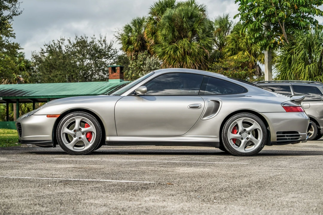2002 Porsche 996 Turbo - Image 12 of 31