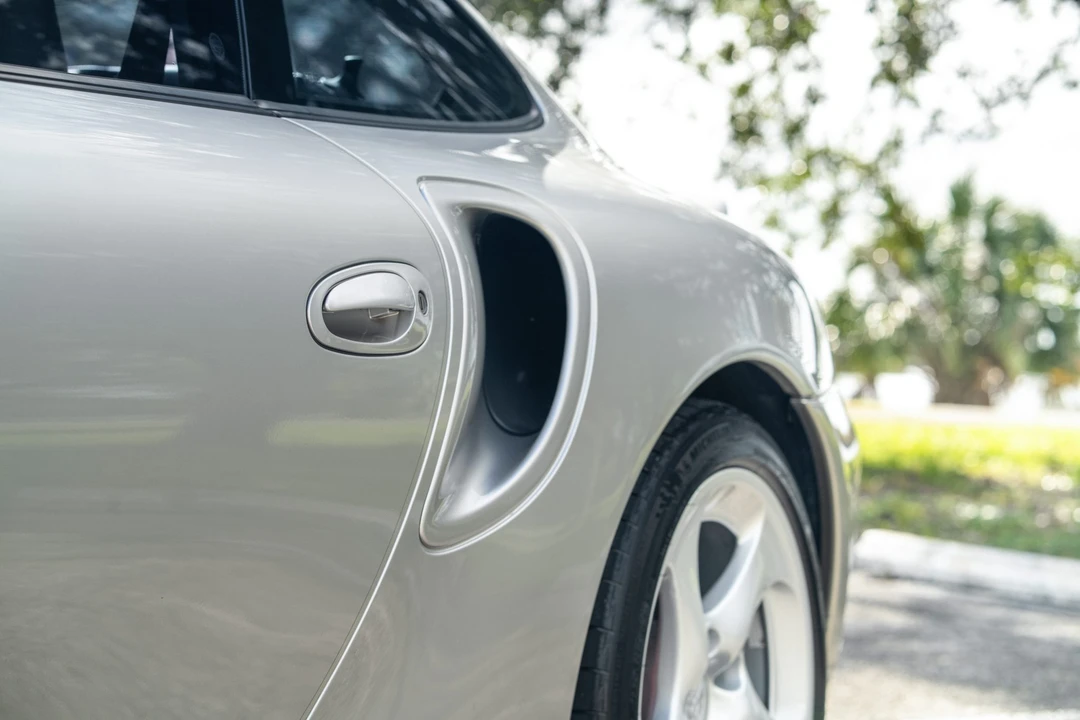 2002 Porsche 996 Turbo - Image 14 of 31