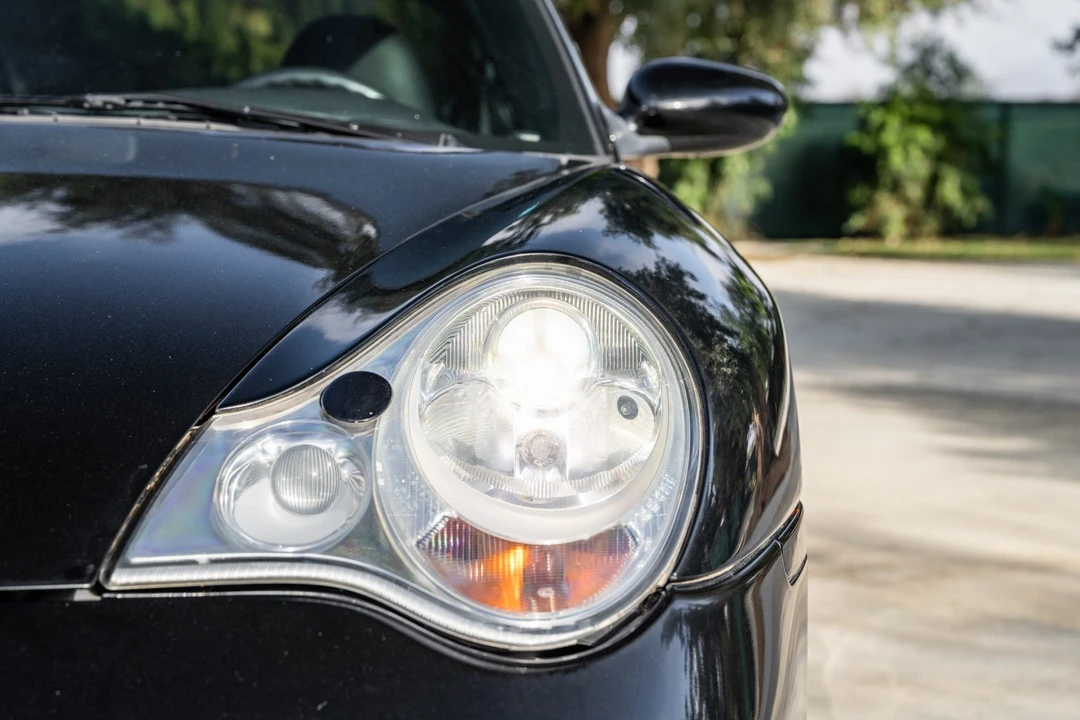 2002 Porsche 996 Turbo - Image 15 of 31