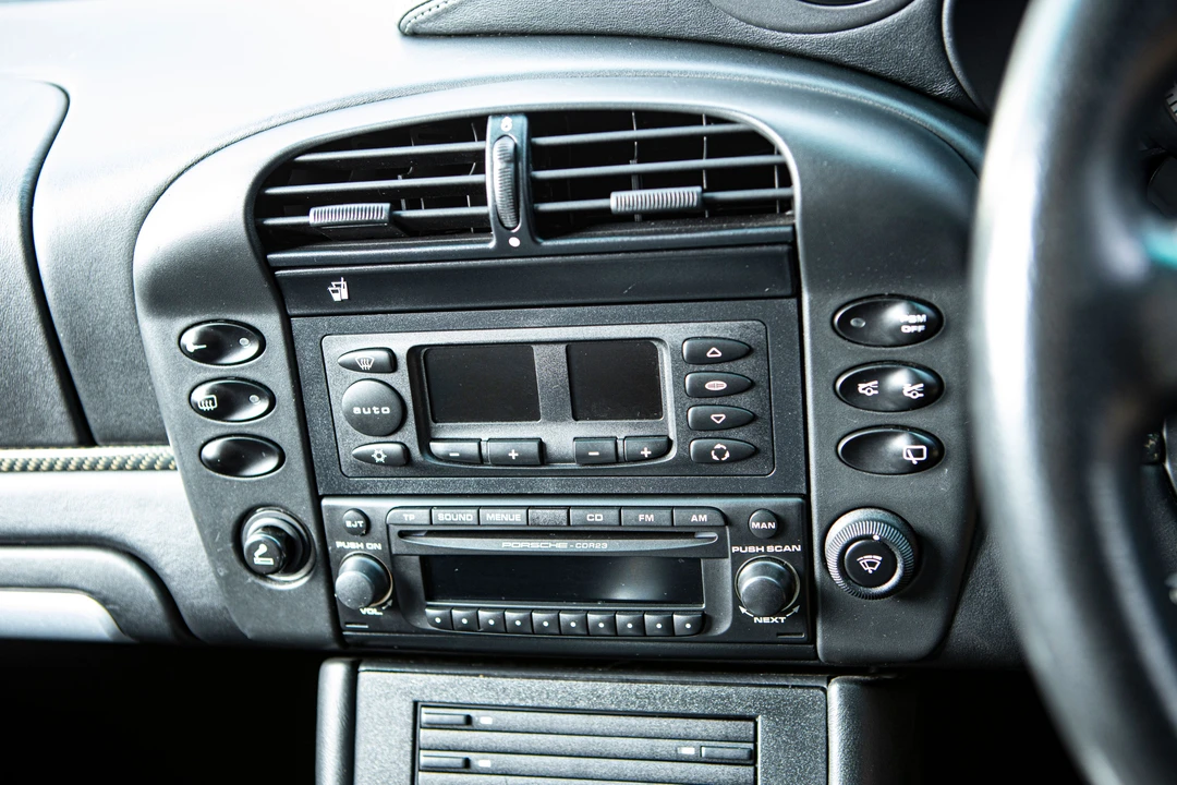 2002 Porsche 996 Turbo - Image 14 of 31