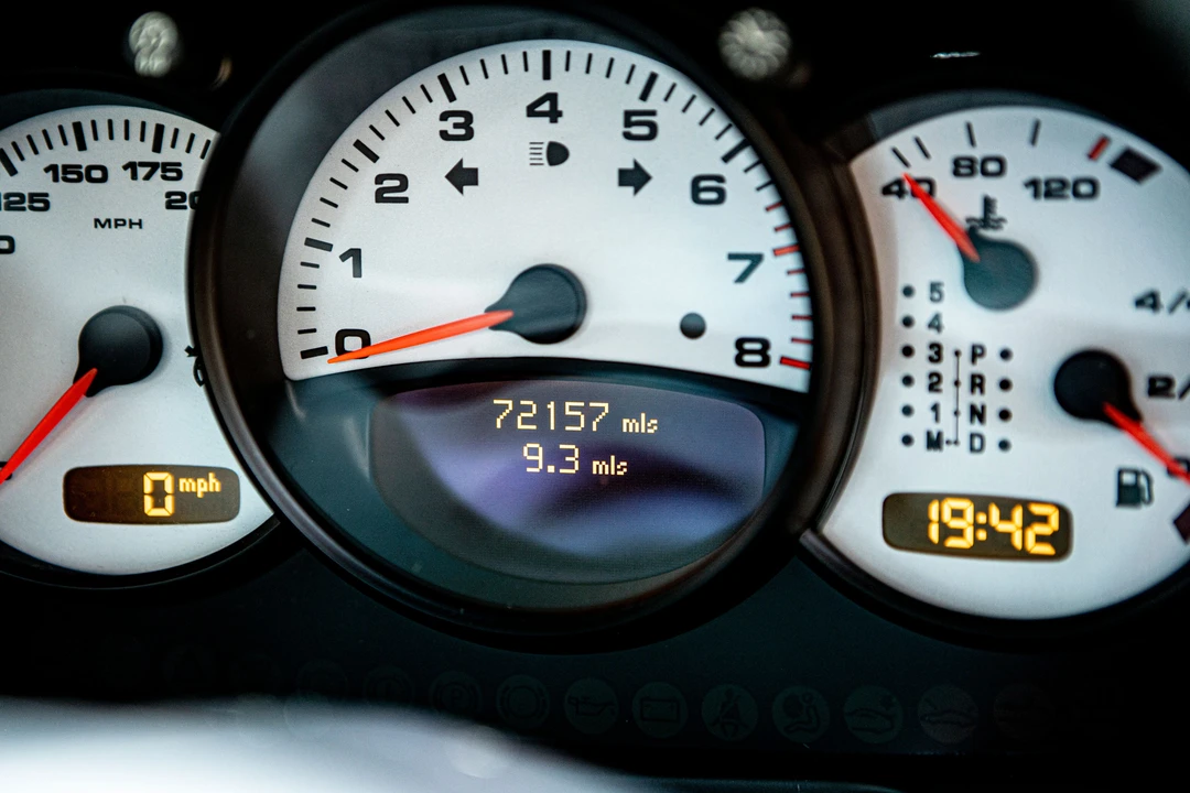 2002 Porsche 996 Turbo - Image 8 of 31