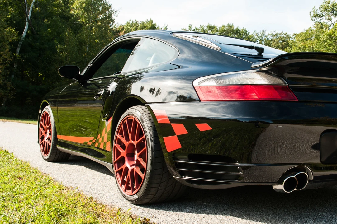 2002 Porsche 996 Turbo - Image 17 of 31