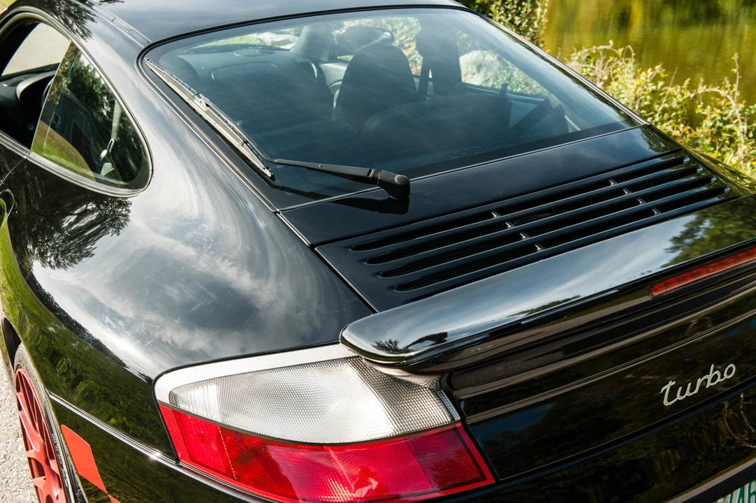 2002 Porsche 996 Turbo - Image 27 of 31