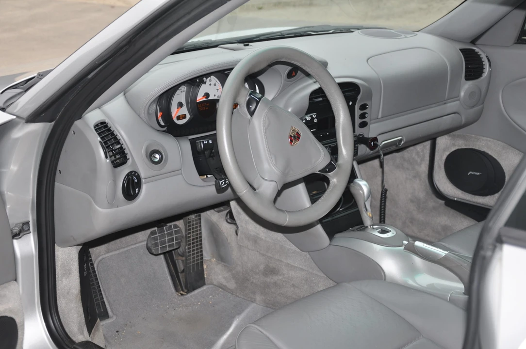 2002 Porsche 996 Turbo - Image 30 of 31