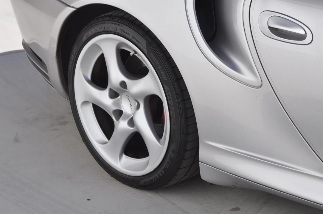 2002 Porsche 996 Turbo - Image 27 of 31