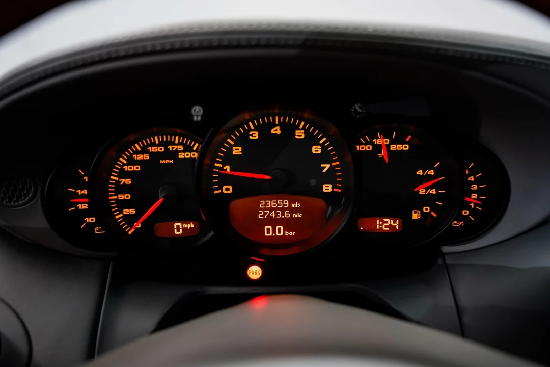2002 Porsche 996 Turbo - Image 11 of 31