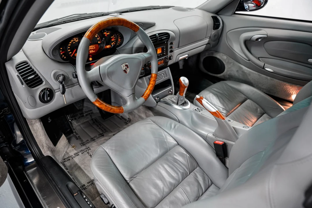 2002 Porsche 996 Turbo - Image 9 of 31
