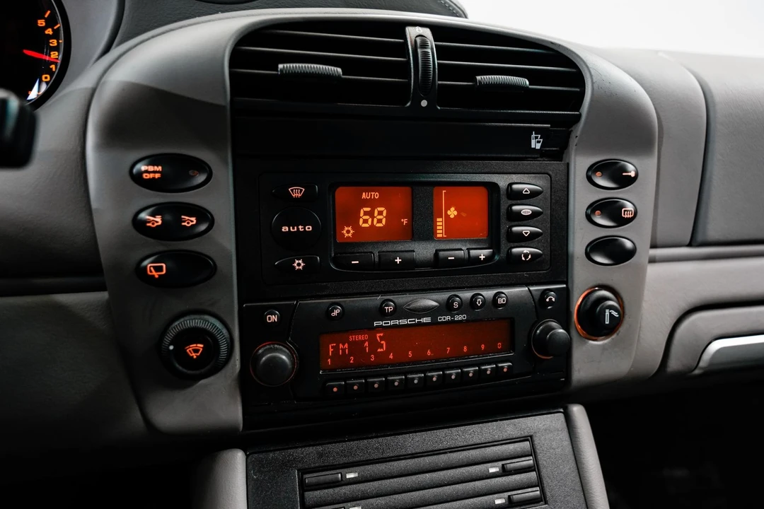 2002 Porsche 996 Turbo - Image 13 of 31
