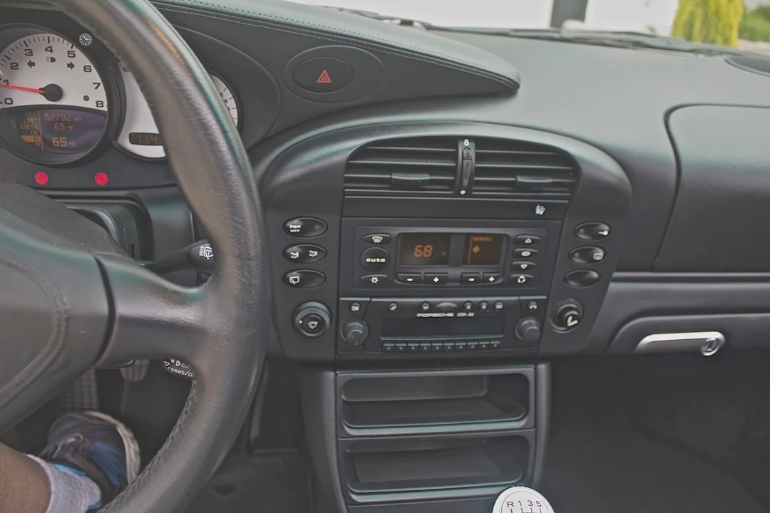 2002 Porsche 996 Turbo - Image 29 of 31