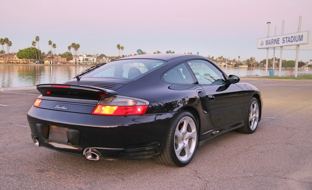 2002 Porsche 996 Turbo - Image 18 of 31
