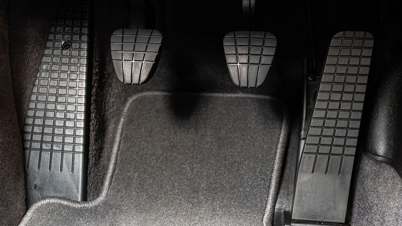 2002 Porsche 996 Turbo - Image 22 of 31