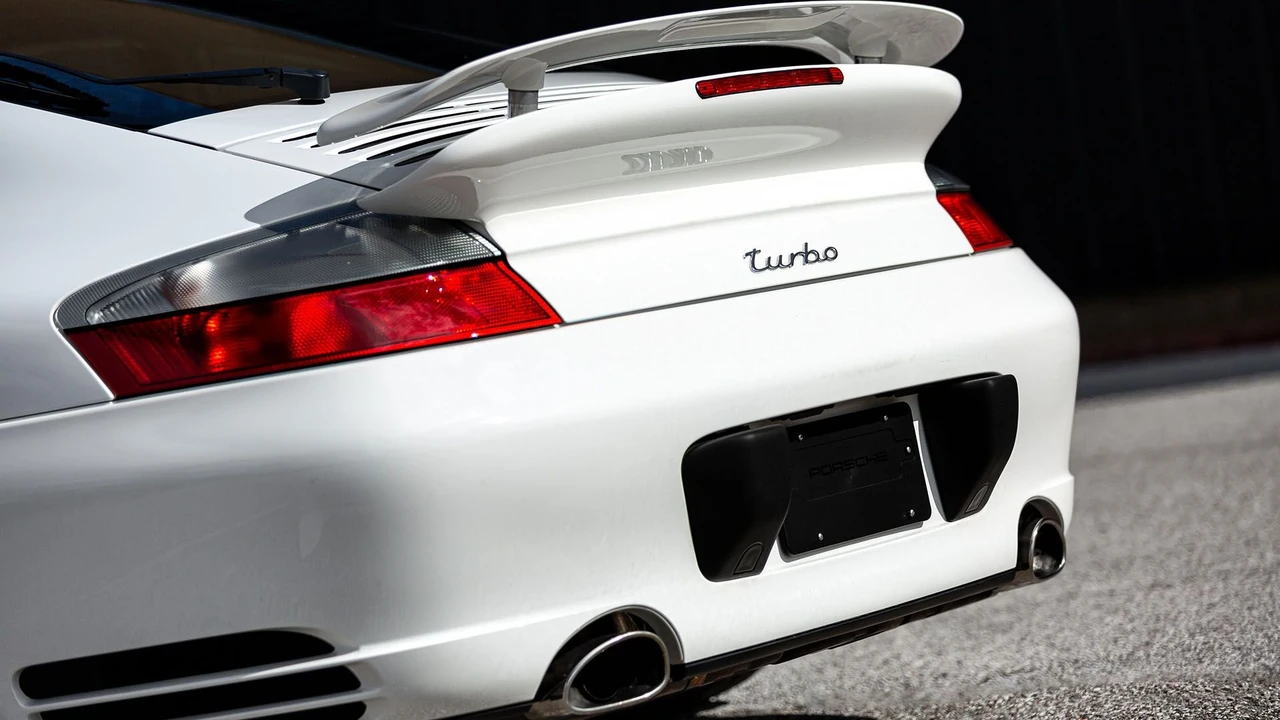 2002 Porsche 996 Turbo - Image 15 of 31