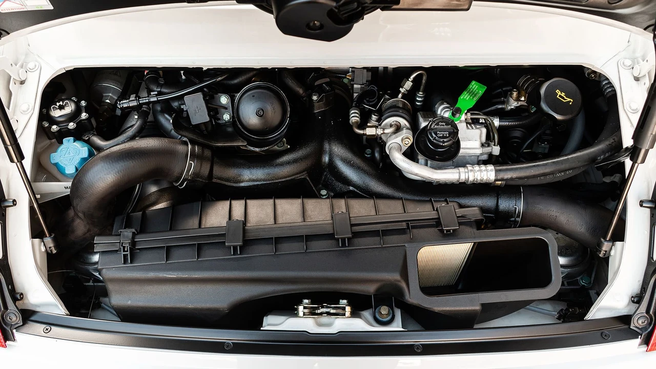 2002 Porsche 996 Turbo - Image 9 of 31