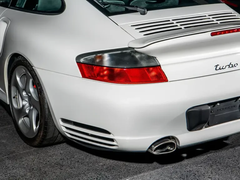 2002 Porsche 996 Turbo - Image 25 of 31