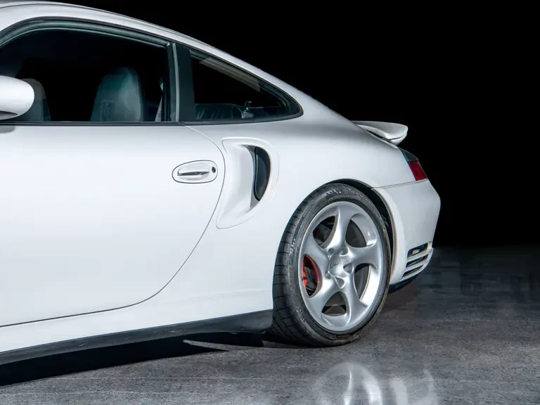 2002 Porsche 996 Turbo - Image 14 of 31