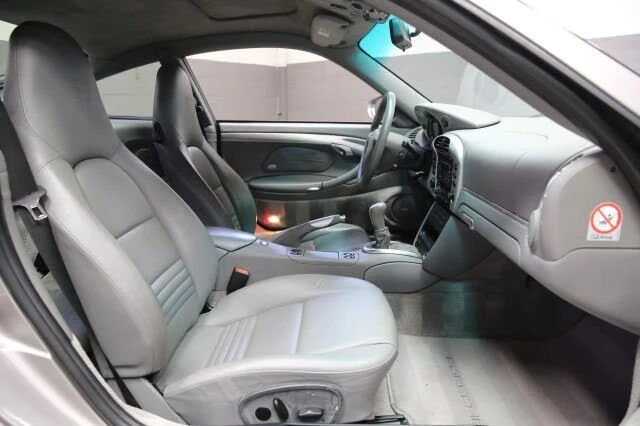 2002 Porsche 996 Carrera - Image 25 of 31