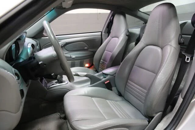2002 Porsche 996 Carrera - Image 10 of 31