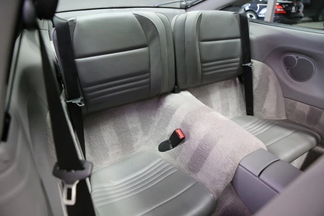 2002 Porsche 911 - Image 12 of 24
