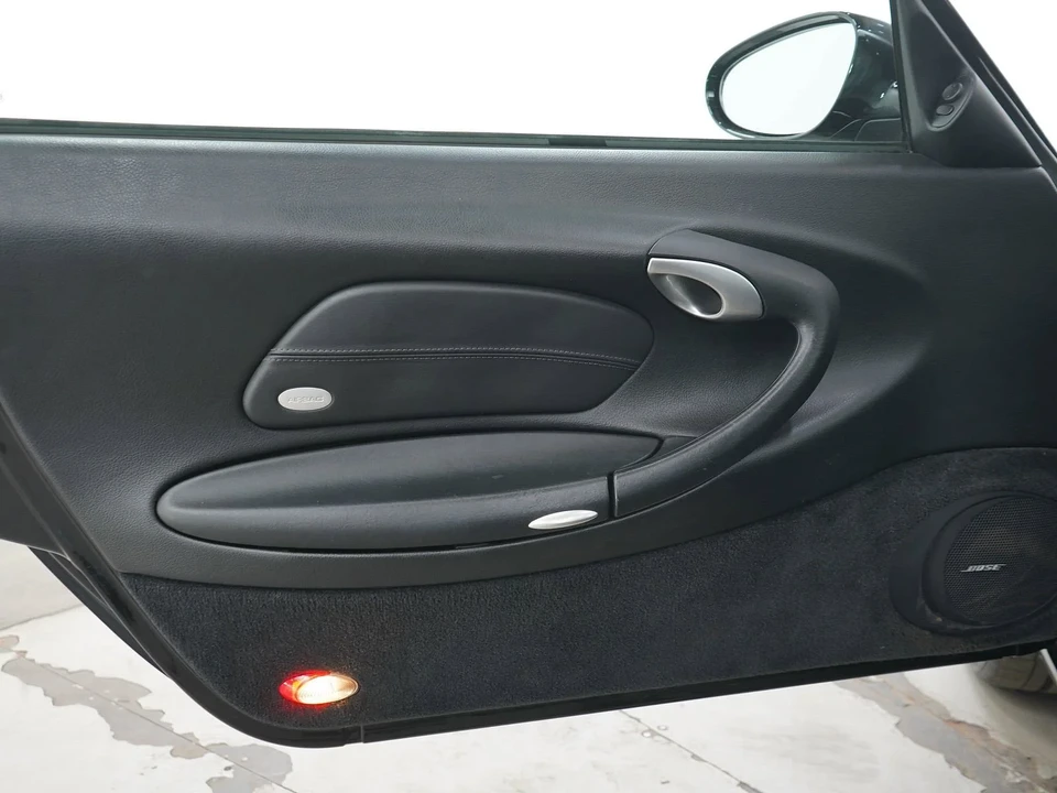 2002 Porsche 996 Carrera - Image 13 of 25