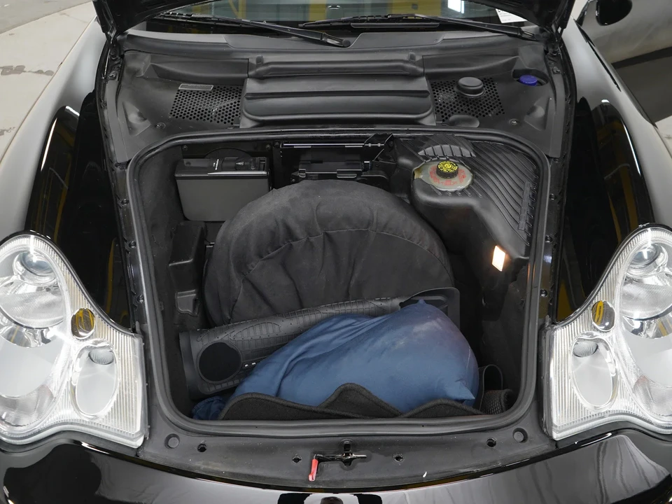 2002 Porsche 996 Carrera - Image 25 of 25