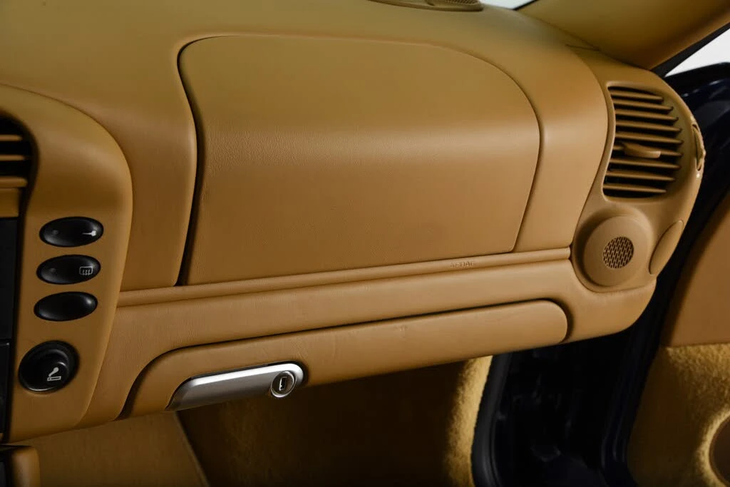 2002 Porsche 996 Carrera - Image 25 of 31