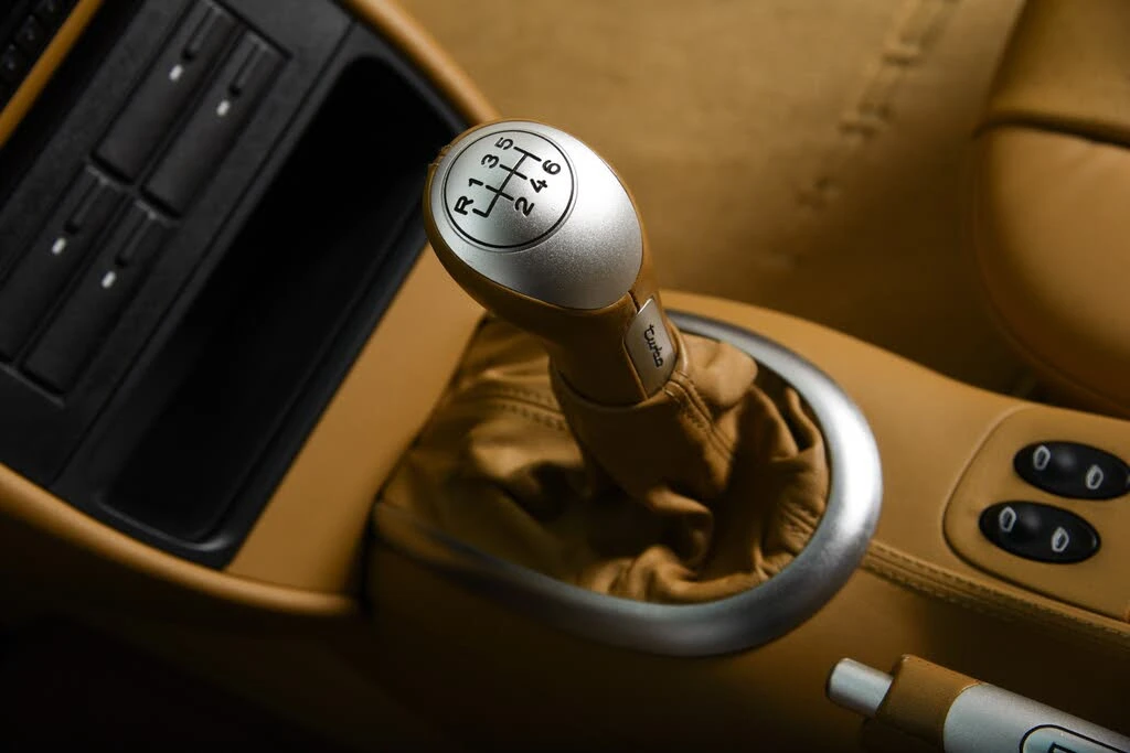 2002 Porsche 996 Carrera - Image 27 of 31