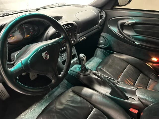 2002 Porsche 996 Carrera - Image 26 of 31