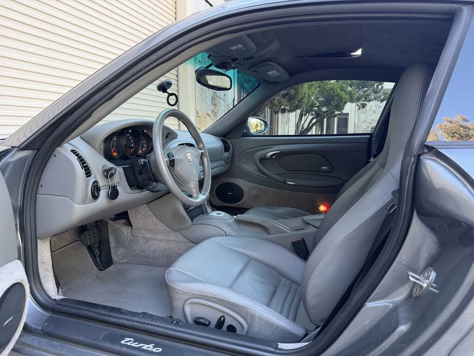 2002 Porsche 996 Carrera - Image 9 of 17