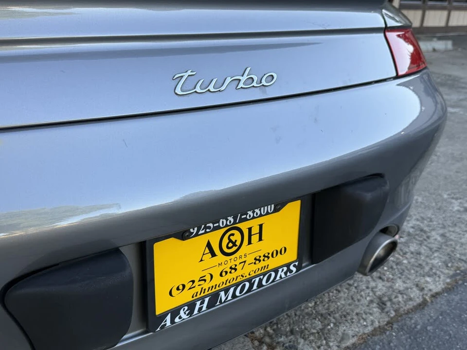 2002 Porsche 996 Carrera - Image 17 of 17