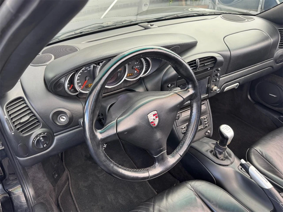 2002 Porsche 996 Carrera - Image 15 of 31