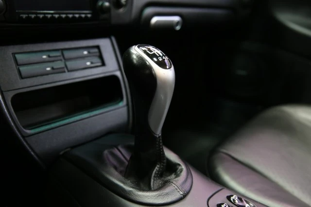2002 Porsche 996 Carrera - Image 9 of 24