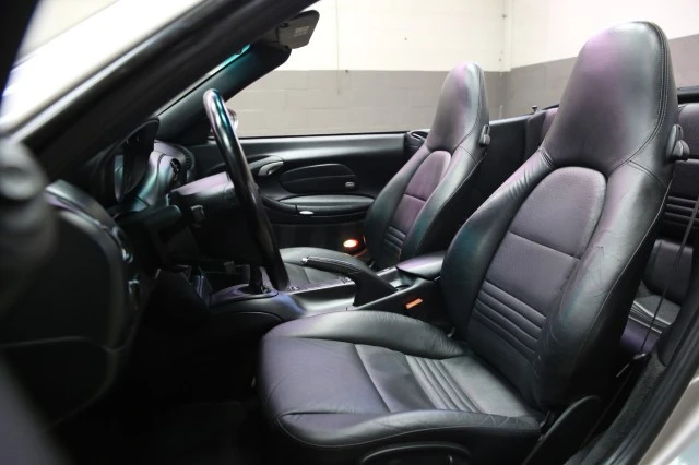2002 Porsche 996 Carrera - Image 11 of 24
