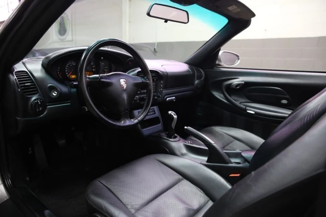 2002 Porsche 996 Carrera - Image 22 of 24