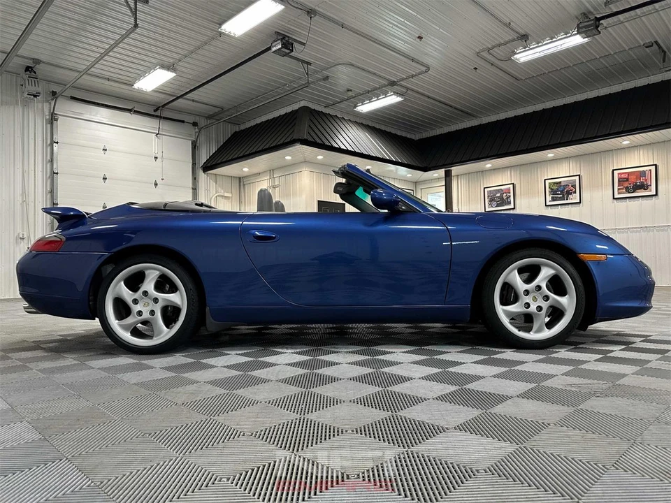 2002 Porsche 996 Carrera - Image 26 of 31