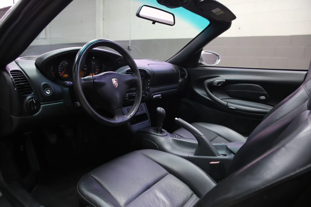 2002 Porsche 996 Carrera - Image 23 of 31