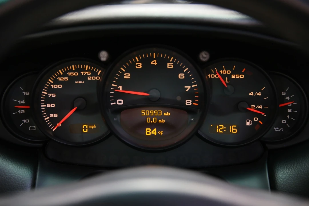 2002 Porsche 996 Carrera - Image 21 of 31